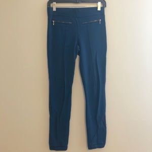Blue pleated pants